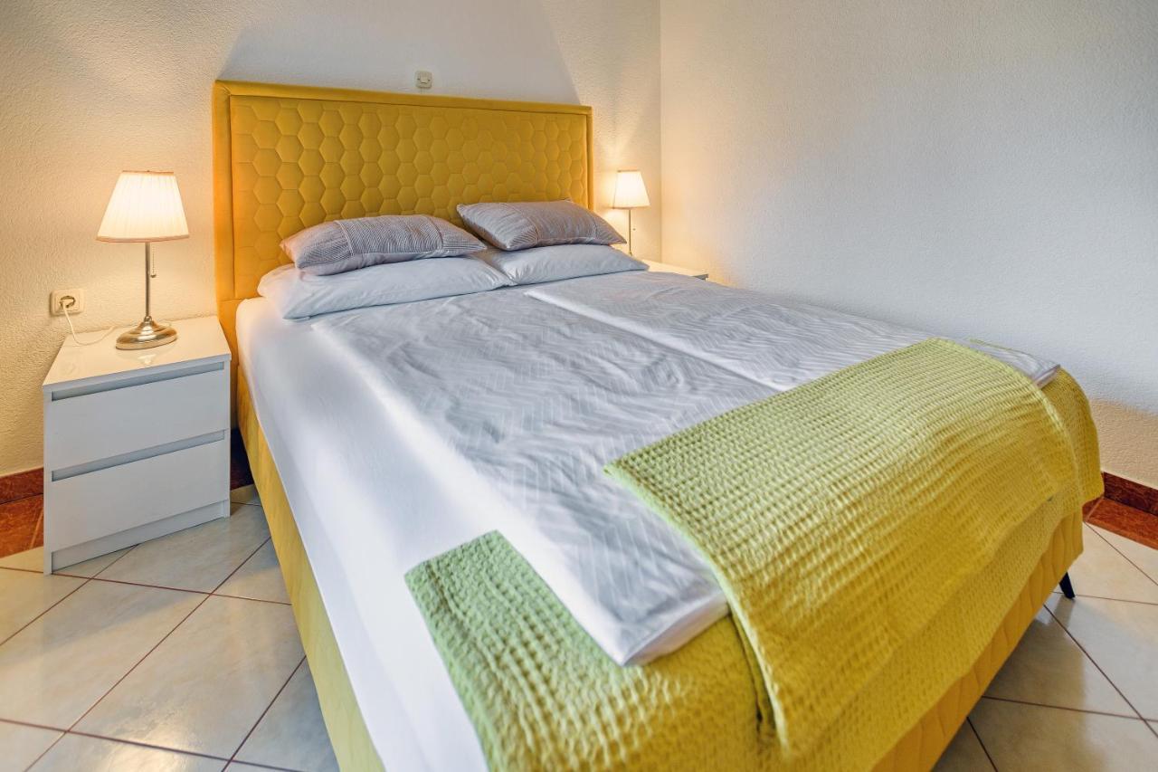 Comfort Apartments In Peaceful Area Zadar - With Garden Exteriör bild